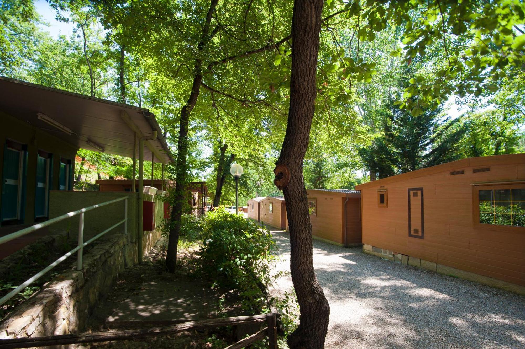 Hu Firenze Certosa Camping In Town Impruneta Exterior photo