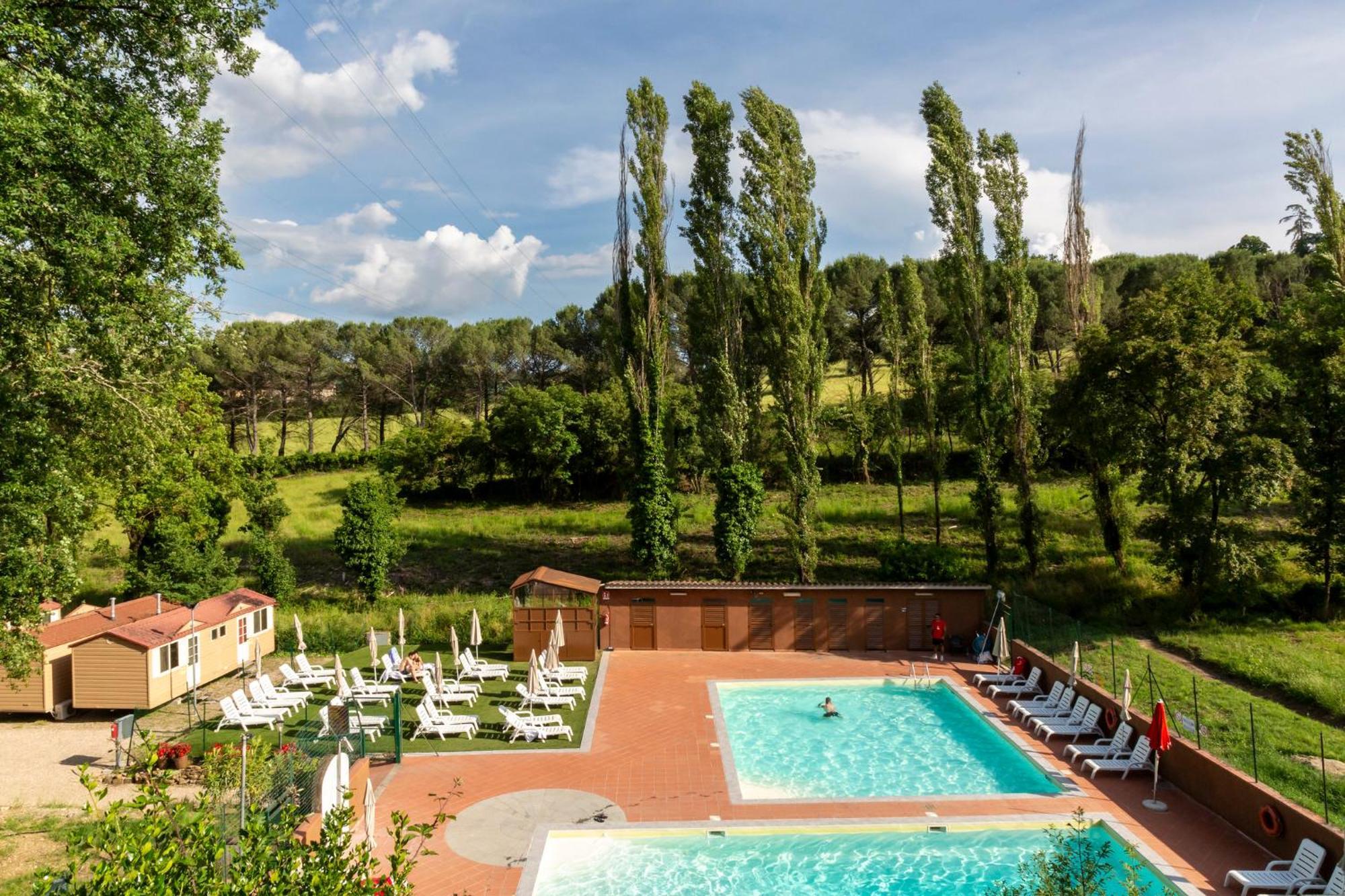 Hu Firenze Certosa Camping In Town Impruneta Exterior photo