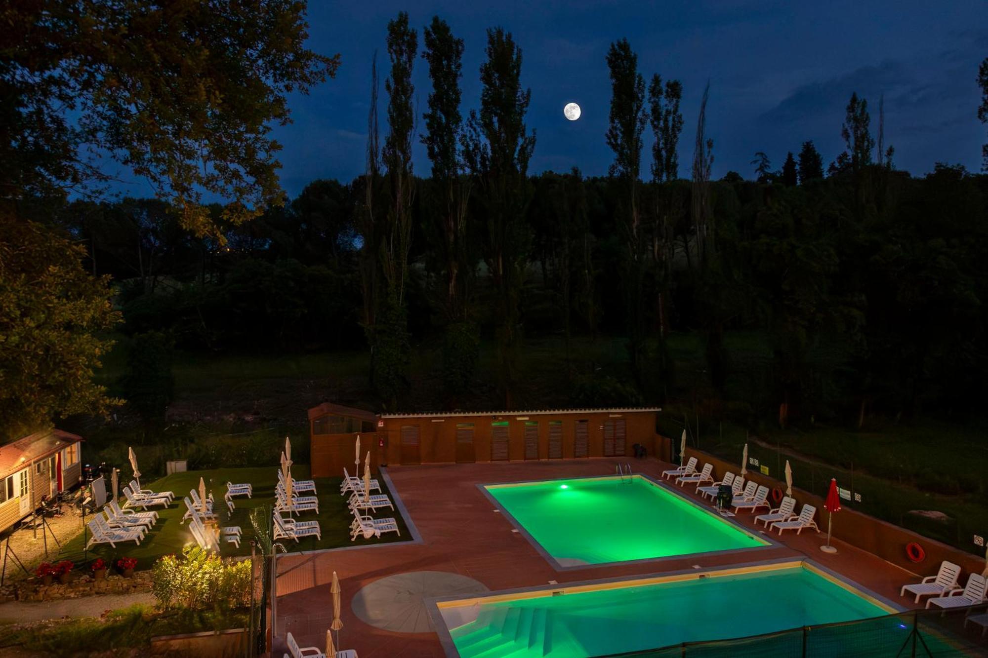 Hu Firenze Certosa Camping In Town Impruneta Exterior photo