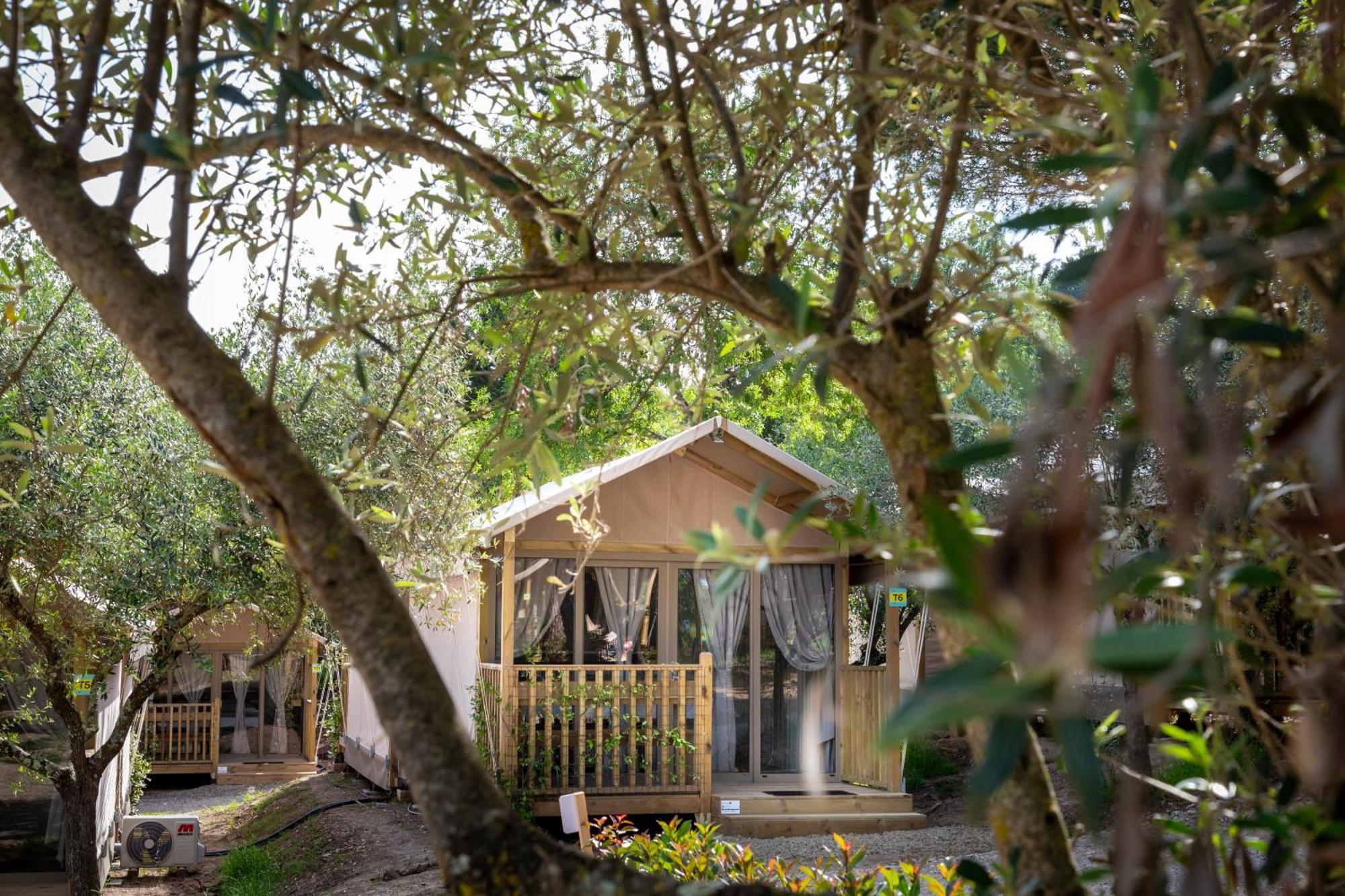 Hu Firenze Certosa Camping In Town Impruneta Exterior photo